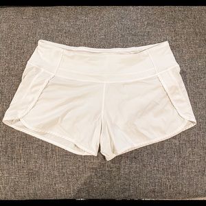 Lululemon run times short